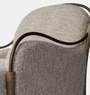 Demi Chaise
