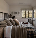 Nicolette Bed